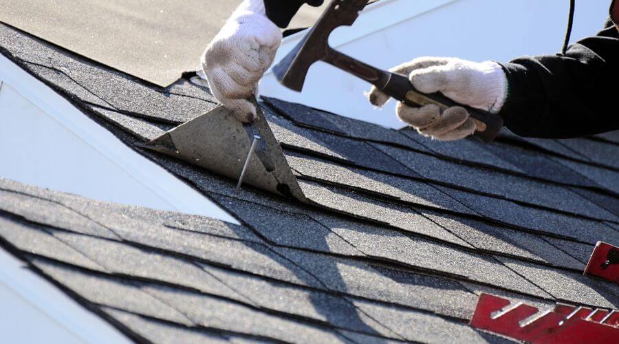 Professional residential roofers in Luebbering, MO